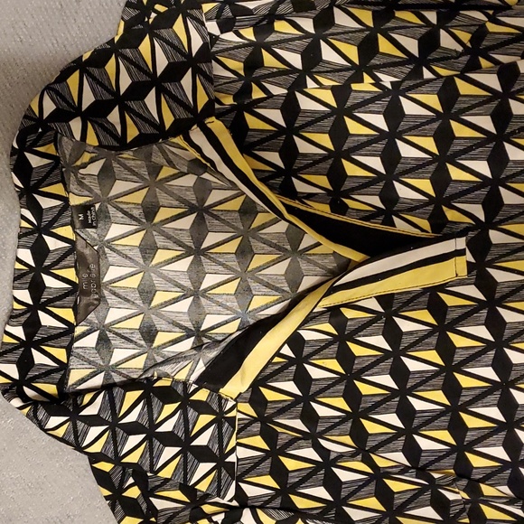 70s Style Fun Yellow and Black Pattern Dress! - Picture 2 of 5
